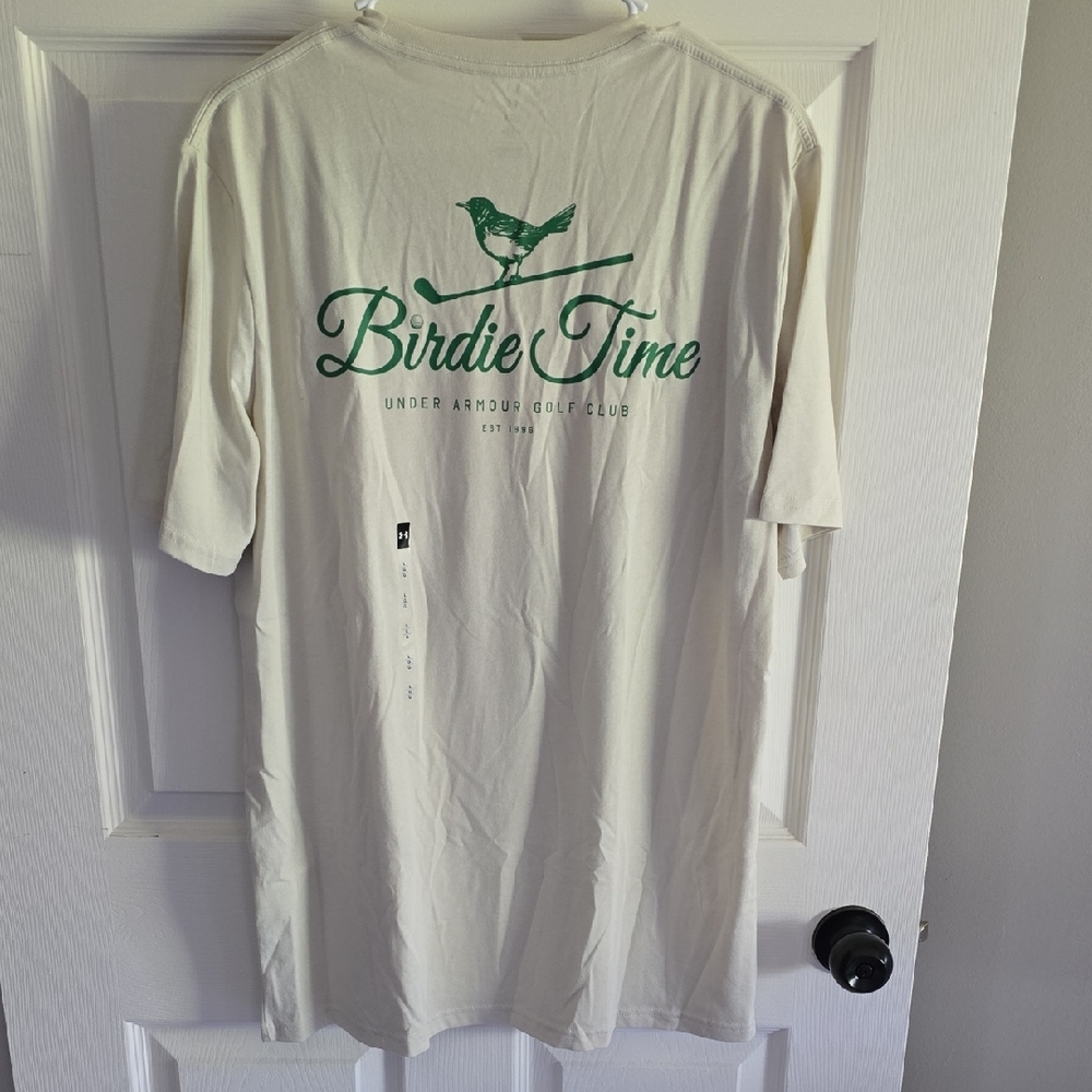 NWT Under Armour Cream and Green Short Sleeve Golf Tee Size Large